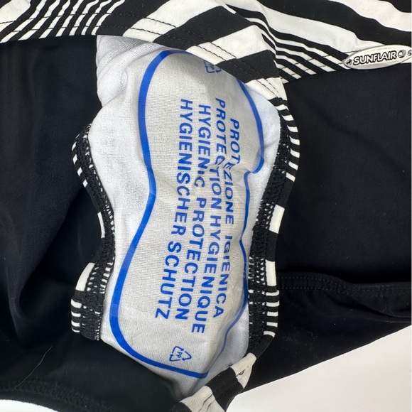 Sunflair black and blue one piece bathing suit nwt - Picture 5 of 9